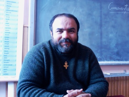 Prof. Cosmin Bogdan te invită să cercetezi mai îndeaproape ADN-ul poporului român