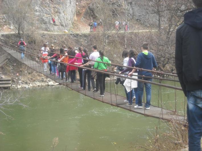 Spre Peştera Ungurul Mare