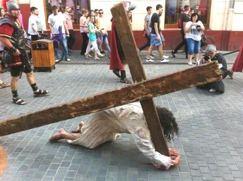 284391_10151450744809023_2081870140_n