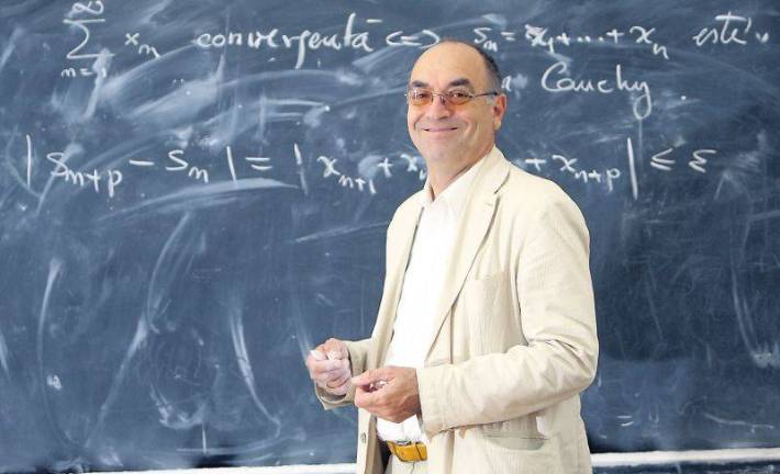 Prof. RADU GOLOGAN, Sursă imagine: www.nouarepublica.ro