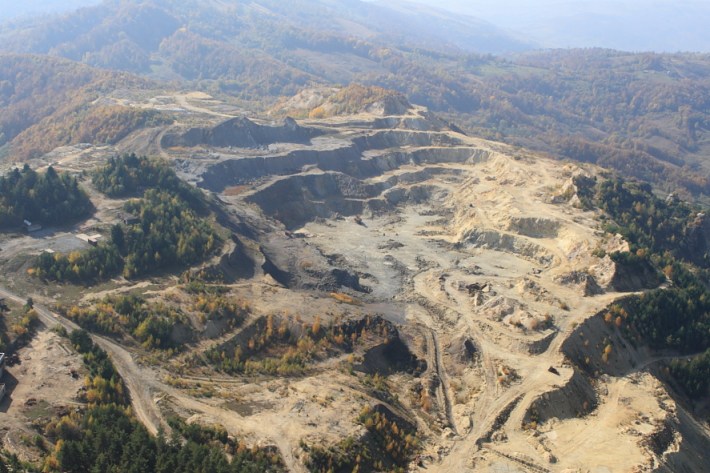 Carieră la Roşia Montană