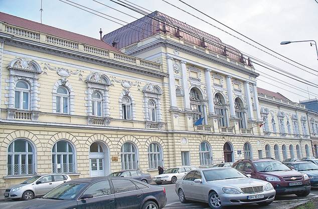 Adresa facultăţii: Piata 1 Decembrie nr. 10