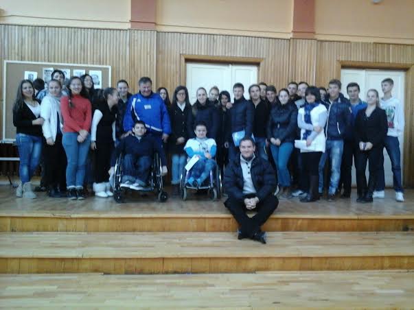 Activitatea cu ocazia Zilei Internationale a Persoanelor cu Dizabilităţi la noi în şcoală