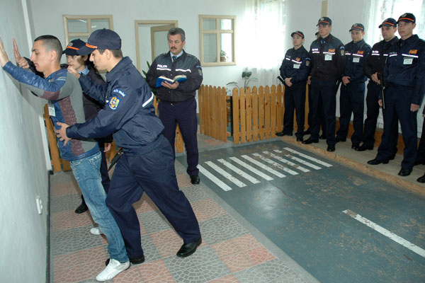 Sursa imagine: www.scoalapolitie.ro