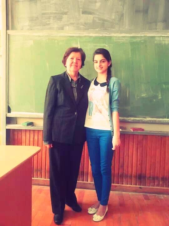Prof. Florina Fagadar şi Ioana Nistor