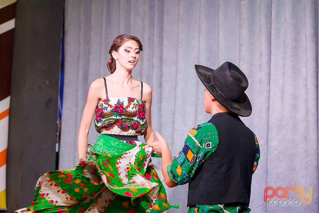 Alături de Paula Pop