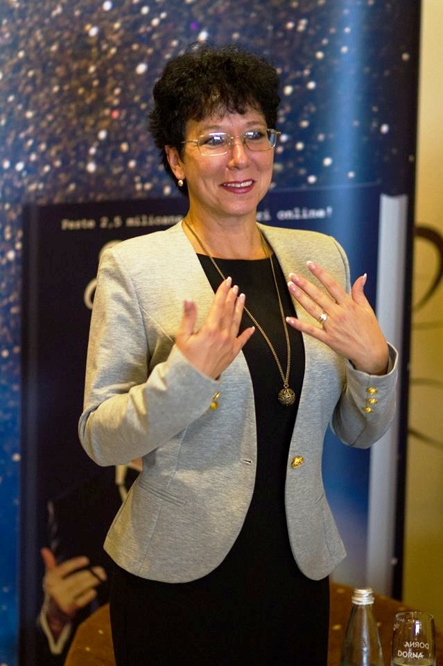 autoare-corina-cindea