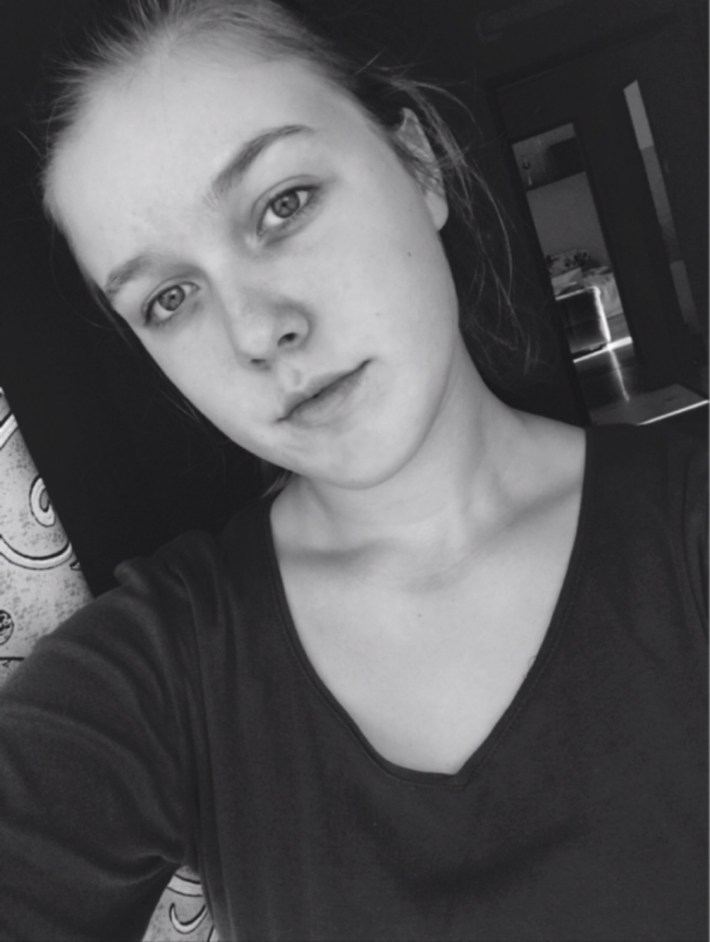 portret-bianca-suciu-bw