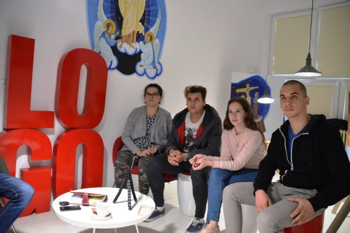 elevi-redactia-logo-onisifor-ghibu-web