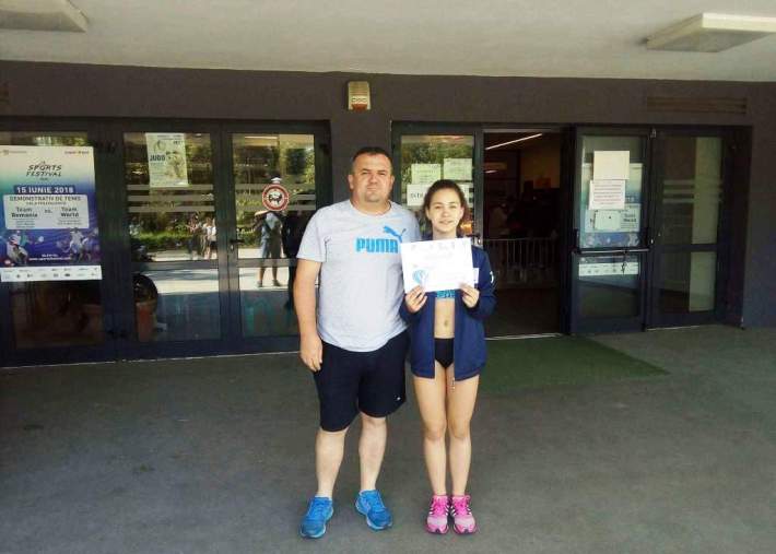 antrenorul Olah Robert impreuna cu Bărcui Alexandra