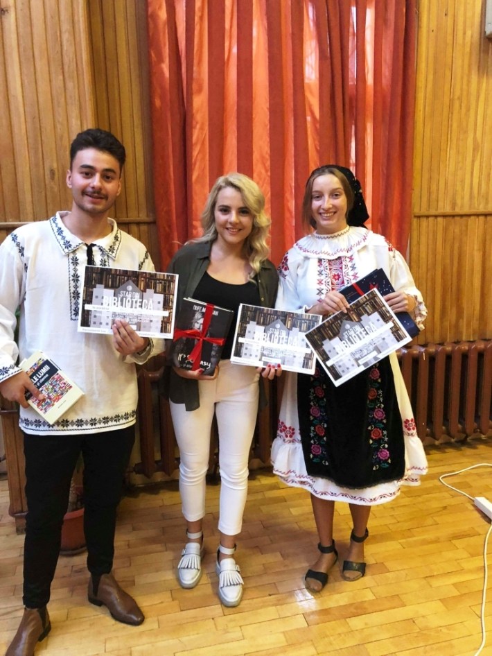 Trei staruri din bibliotecă Rareş Băliban, Adriana Roman şi Diana Vanţa