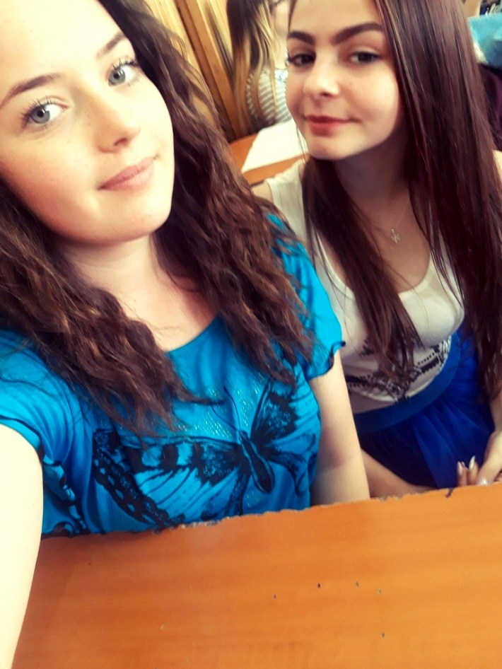 ANDRADA ŢENŢ şi LĂCRIMIOARA ŞANDRO