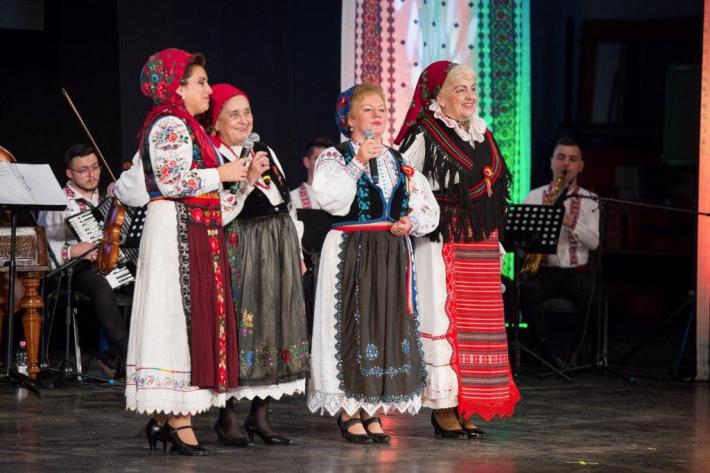 74524732_2407253819330352_1988548859952889856_o